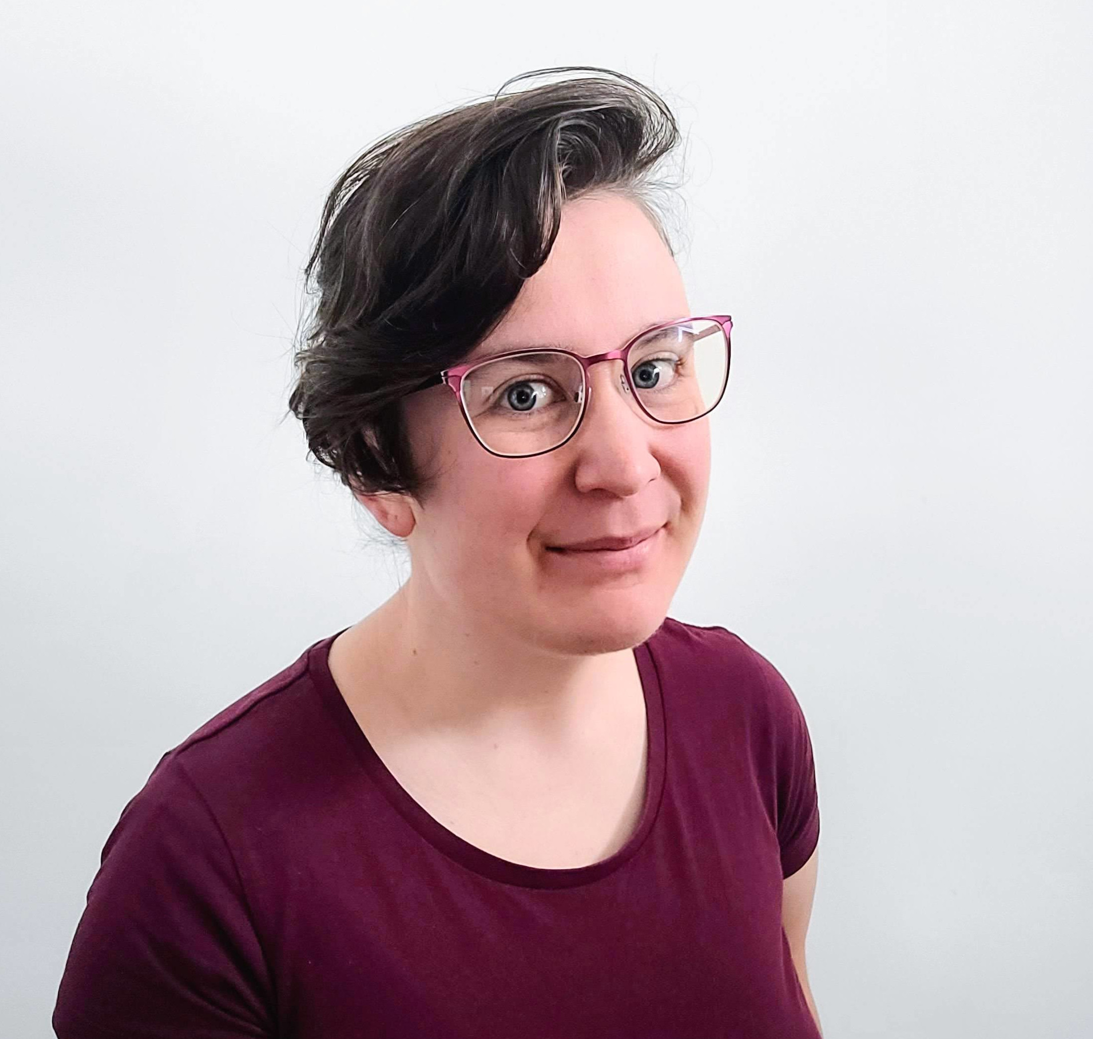 A profile photo of Rhian.